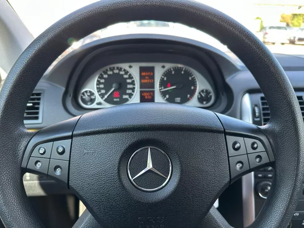 Mercedes-Benz Třídy B 1.7i 85kw - foto 16