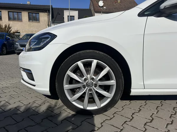 Volkswagen Golf Variant 2,0TDi Highline NAVI LEDMATRIX - foto 11