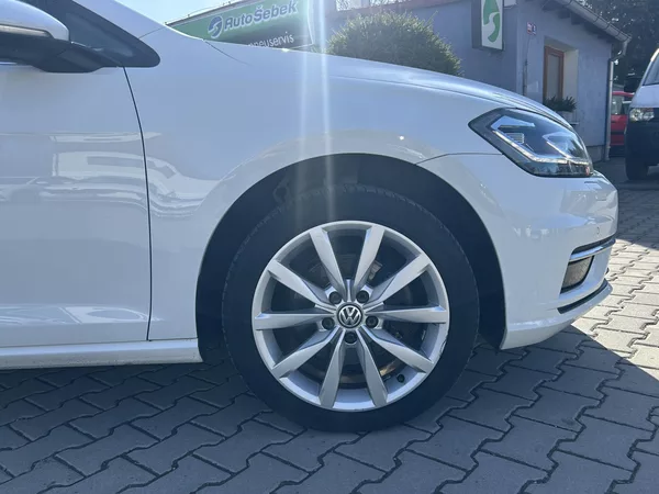 Volkswagen Golf Variant 2,0TDi Highline NAVI LEDMATRIX - foto 14