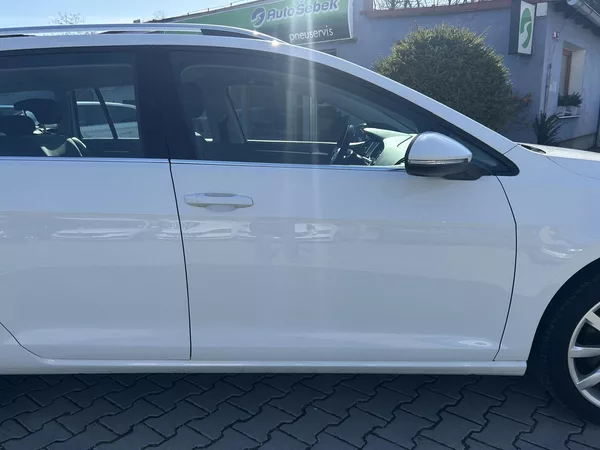 Volkswagen Golf Variant 2,0TDi Highline NAVI LEDMATRIX - foto 15
