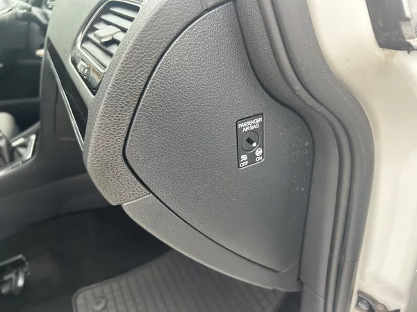 Volkswagen Golf Variant 2,0TDi Highline NAVI LEDMATRIX - foto 38