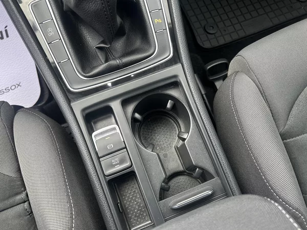 Volkswagen Golf Variant 2,0TDi Highline NAVI LEDMATRIX - foto 52