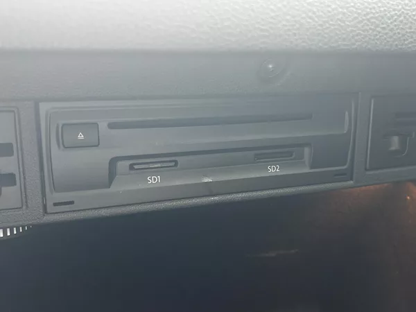 Volkswagen Golf Variant 2,0TDi Highline NAVI LEDMATRIX - foto 60