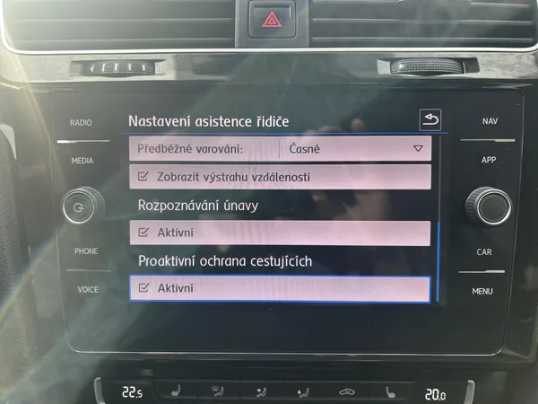 Volkswagen Golf Variant 2,0TDi Highline NAVI LEDMATRIX - foto 65