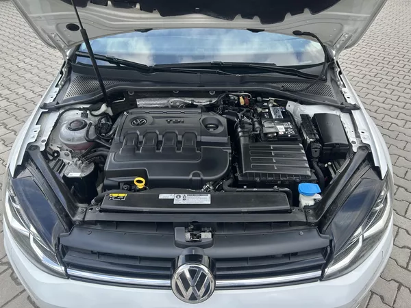 Volkswagen Golf Variant 2,0TDi Highline NAVI LEDMATRIX - foto 66