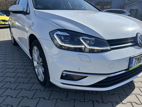 Volkswagen Golf Variant 2,0TDi Highline NAVI LEDMATRIX - foto 8