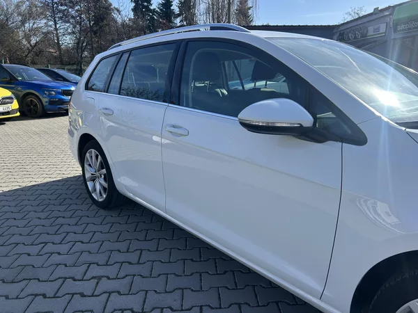 Volkswagen Golf Variant 2,0TDi Highline NAVI LEDMATRIX - foto 9