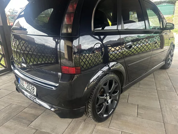 Opel Meriva 1,6i OPC 132kW - foto 10