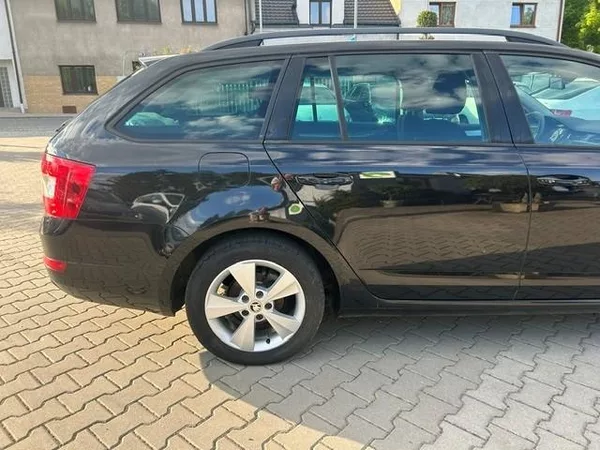Škoda Octavia 1,4TSi elegance combi 103kW - foto 17