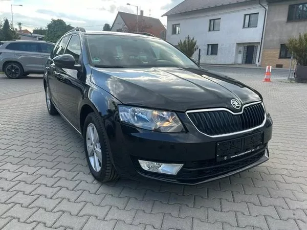 Škoda Octavia 1,4TSi elegance combi 103kW - foto 2