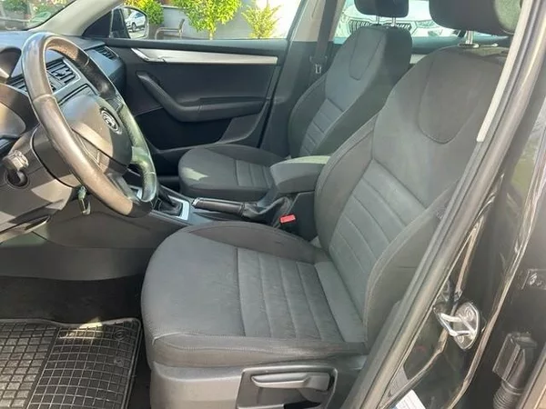 Škoda Octavia 1,4TSi elegance combi 103kW - foto 22