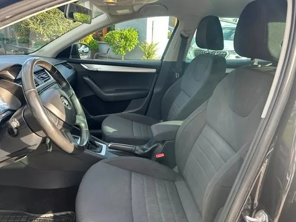 Škoda Octavia 1,4TSi elegance combi 103kW - foto 23