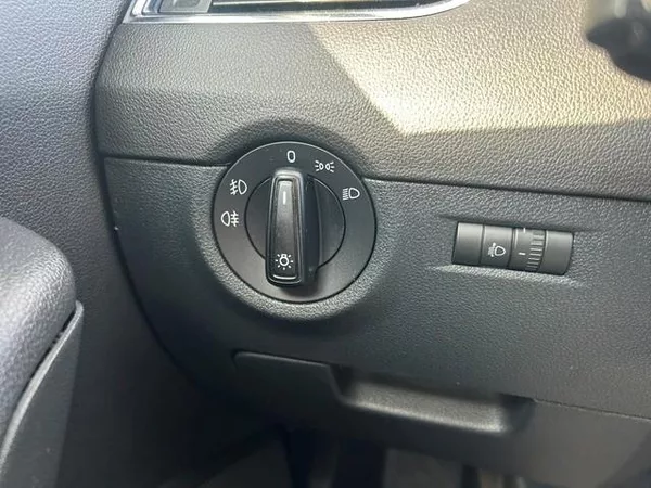 Škoda Octavia 1,4TSi elegance combi 103kW - foto 32