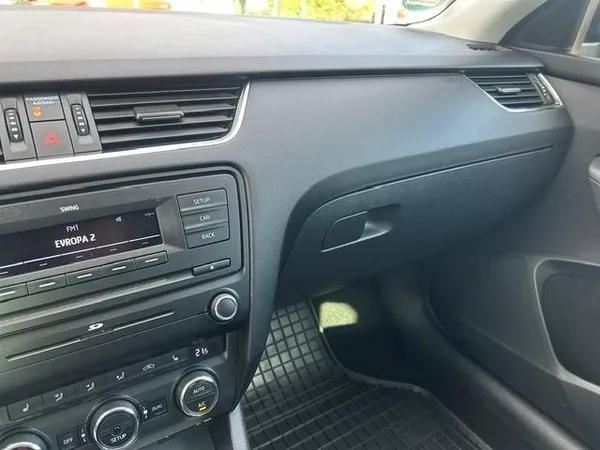 Škoda Octavia 1,4TSi elegance combi 103kW - foto 35