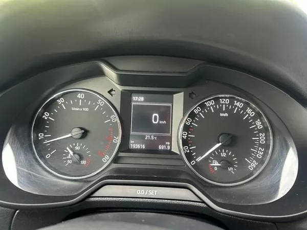 Škoda Octavia 1,4TSi elegance combi 103kW - foto 37