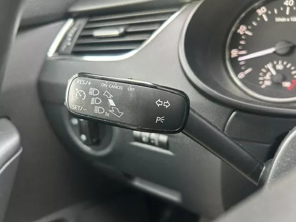 Škoda Octavia 1,4TSi elegance combi 103kW - foto 38