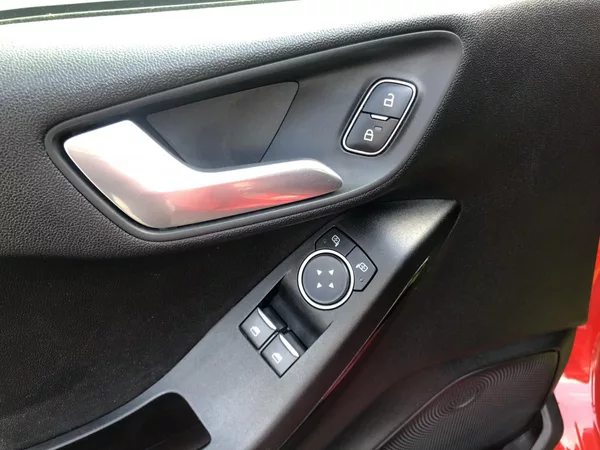 Ford Fiesta 1,0 model 2018 1.majitel - foto 30