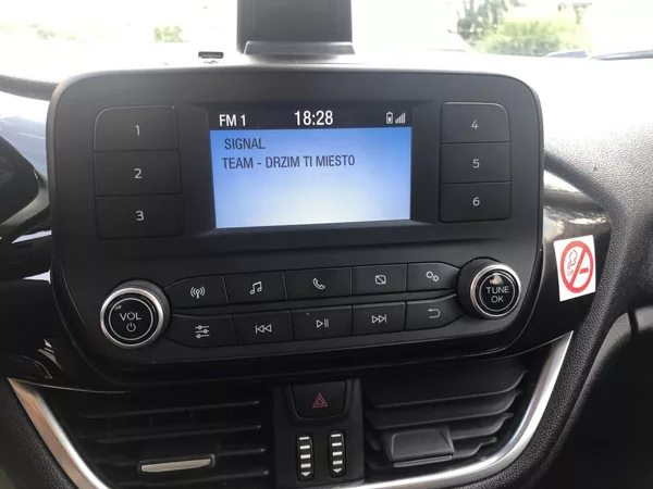 Ford Fiesta 1,0 model 2018 1.majitel - foto 47