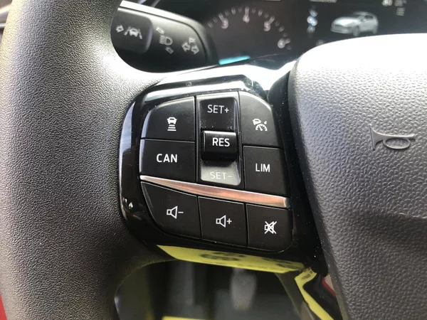 Ford Fiesta 1,0 model 2018 1.majitel - foto 49