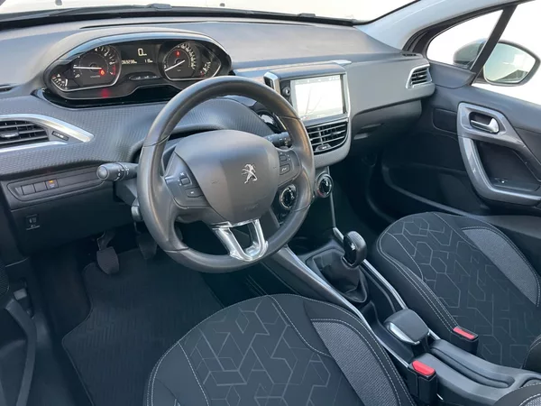 Peugeot 2008 1.2PT Car Play! Navigace! - foto 12