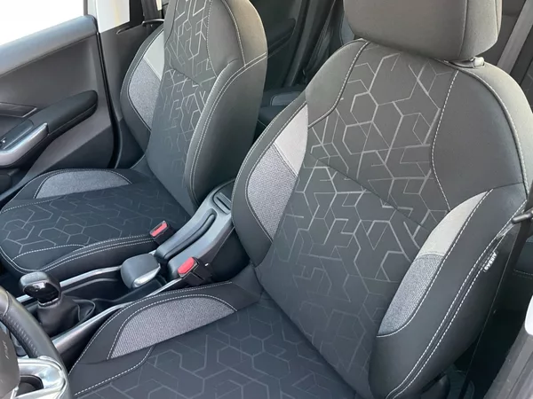 Peugeot 2008 1.2PT Car Play! Navigace! - foto 16