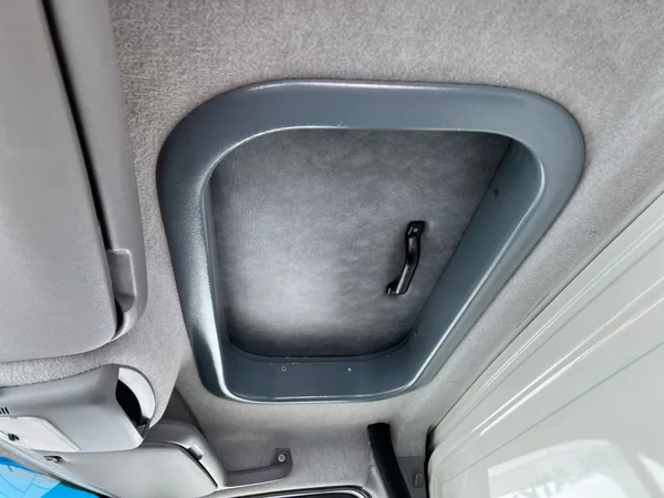 Volkswagen Crafter 2.5TDi Odtahový speciál - foto 13