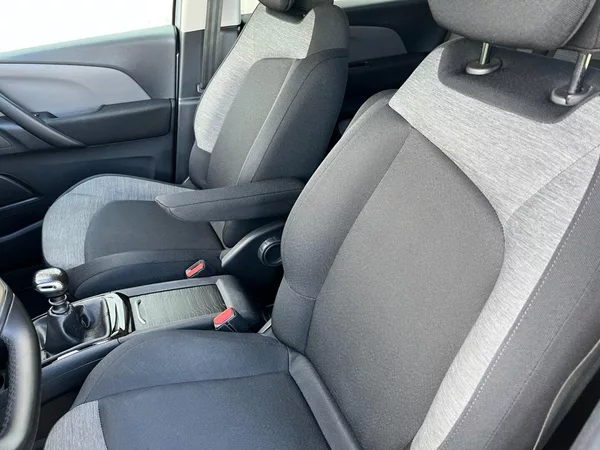 Citroën Grand C4 SpaceTourer 1.5HDi 96kW Business+ 7-míst - foto 16