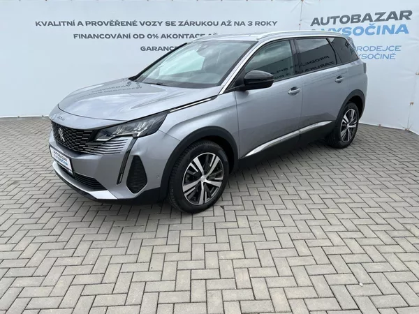 Peugeot 5008 1.2PT 96kW! Allure! Tažné! LED