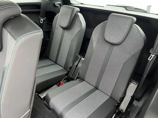 Peugeot 5008 1.2PT 96kW! Allure! Tažné! LED - foto 21