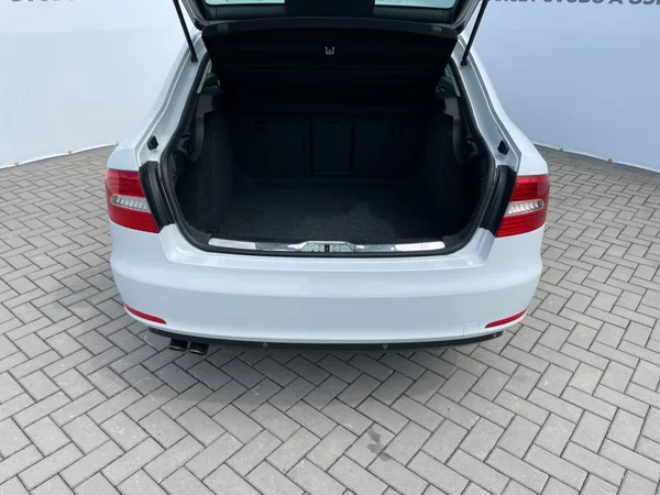 Škoda Superb 2.0 TDi 103kW! DSG! CZ! - foto 11