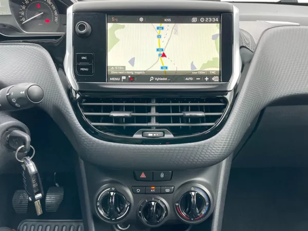 Peugeot 2008 1.2PT 61kW Navigace! Car Play - foto 14