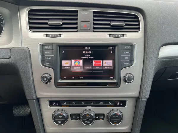 Volkswagen Golf 2.0TDi 110kW! Xenony - foto 13