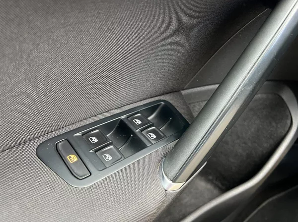 Volkswagen Golf 2.0TDi 110kW! Xenony - foto 22