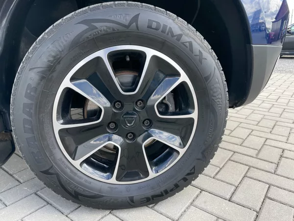 Dacia Duster 1.2TCe 92kW Black Shadow - foto 24