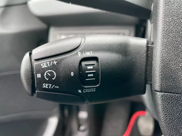 Peugeot 2008 1.6HDi Klima! - foto 27