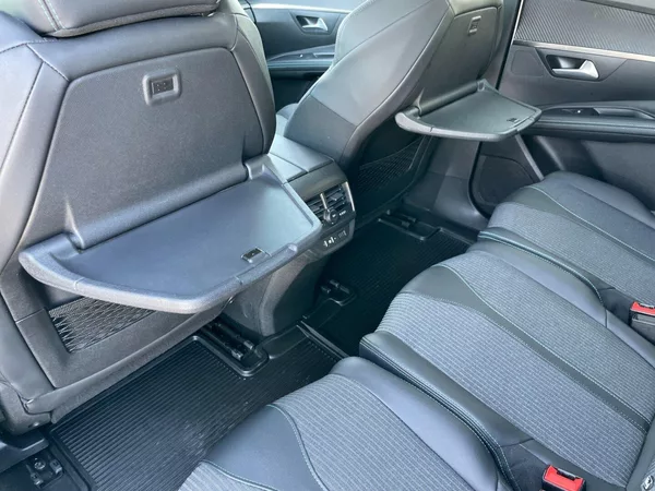 Peugeot 5008 1.5HDi Allure! EAT8! ČR+1.maj! - foto 19