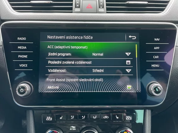 Škoda Superb 2.0TDi 110kW 4x4! STYLE++! - foto 29