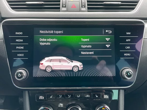 Škoda Superb 2.0TDi 110kW 4x4! STYLE++! - foto 34