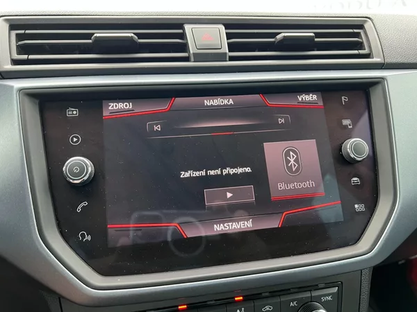 Seat Arona 1.0TSi 70kW! Navi! Apps! - foto 24