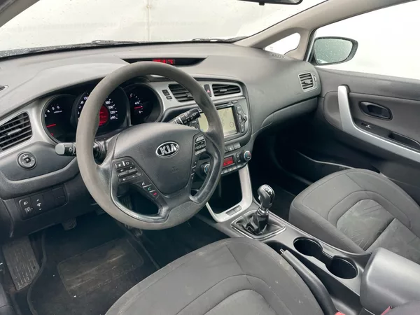 Kia Ceed SW 1.4CRDi Climatronic! Navi! - foto 12