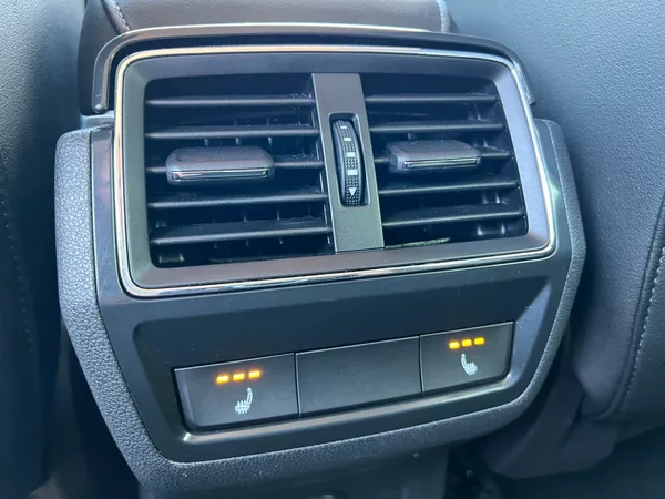 Škoda Karoq 2.0TDi Style+! Tažné! ČR+1.maj - foto 20