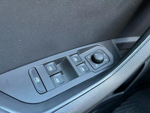 Škoda Karoq 2.0TDi Style+! Tažné! ČR+1.maj - foto 24