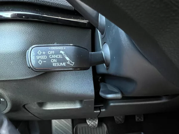 Škoda Karoq 2.0TDi Style+! Tažné! ČR+1.maj - foto 26