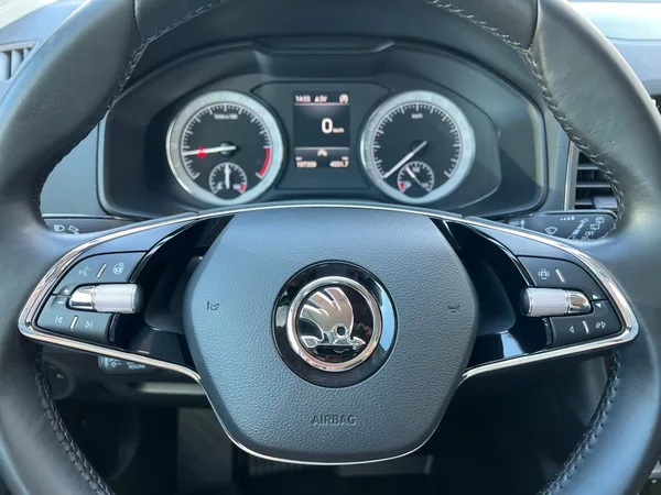 Škoda Karoq 2.0TDi Style+! Tažné! ČR+1.maj - foto 27