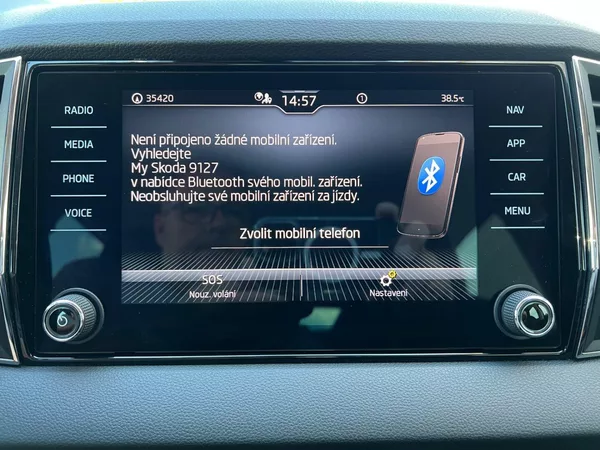 Škoda Karoq 2.0TDi Style+! Tažné! ČR+1.maj - foto 35