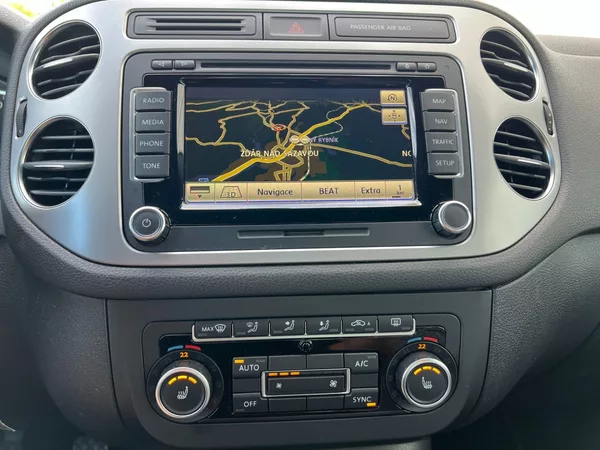 Volkswagen Tiguan 1.4TSi 90kW Sport&Style+ LIFE - foto 15