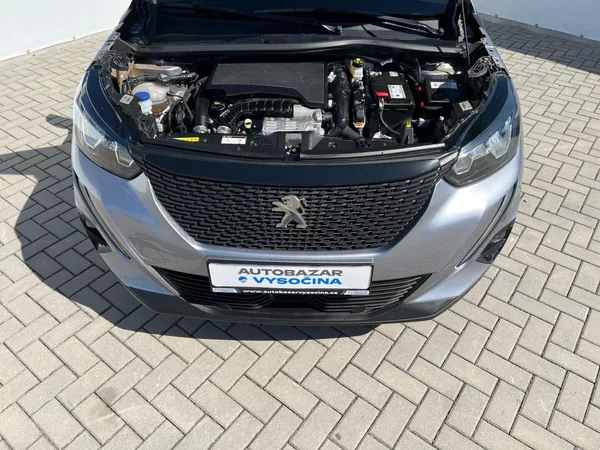 Peugeot 2008 1.2PT 74kW! 1.maj! Navi! LED! - foto 11