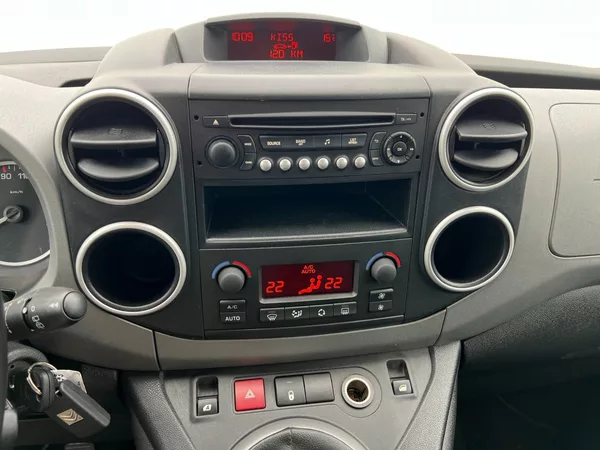 Citroën Berlingo 1.6HDi 73kW! Shine! Tažné! - foto 14