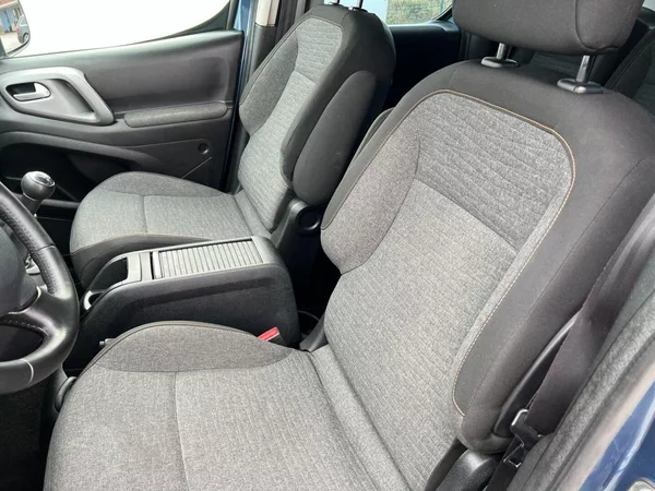 Citroën Berlingo 1.6HDi 73kW! Shine! Tažné! - foto 16