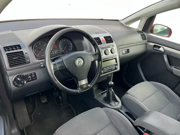 Volkswagen Touran 2.0TDi 103kW! 2x kola! - foto 12